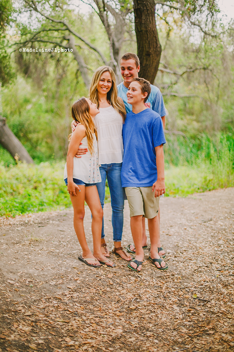 lake forest orange county ca woodsy family session pictures photography